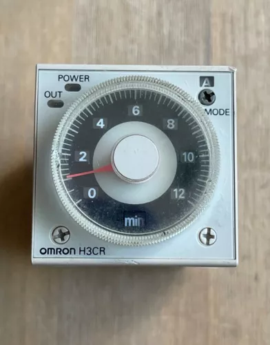 OMRON H3CR-A8EL TIMER 0-12 SEC 100-240VAC