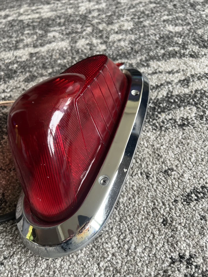 LENTE DE LUZ TRASERA STUDEBAKER CHAMPION 1951 1952 DE COLECCIÓN HTS con montaje!!!!! Foto 4 de 4