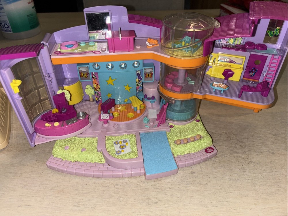 Vtg Polly Pocket MAGIC MOVIN ULTIMATE CLUBHOUSE, 4 Figures, Working Lights Sound