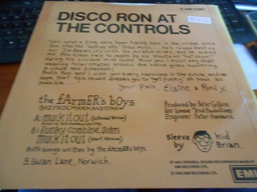 The Farmer's Boys - "¡Muck It Out! / Funky Combine John" - EMI 12" Single - Imagen 4 de 4