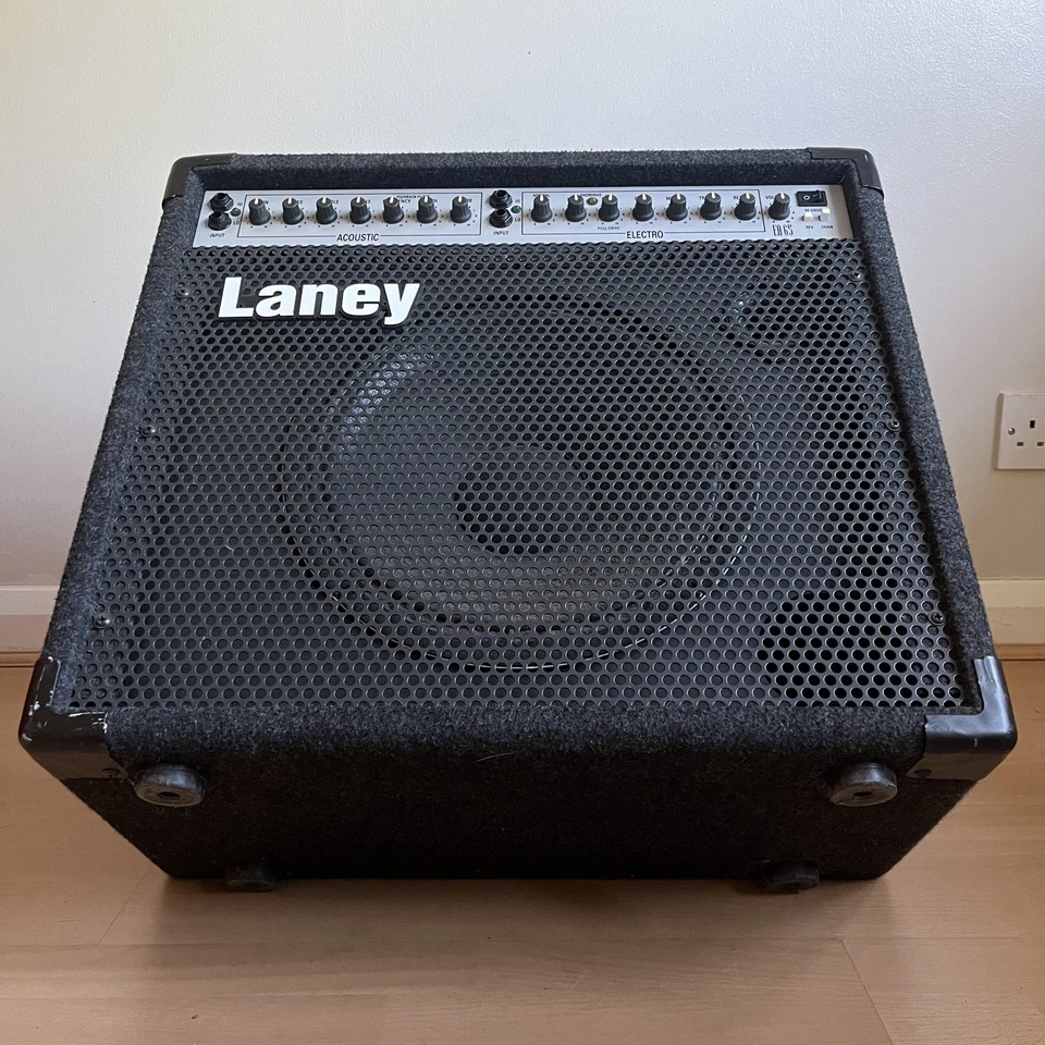 Laney EA-65 Acoustic Guitar / Electric Guitar 2 in 1 Amplifier 12" spkr - Image 2 of 4
