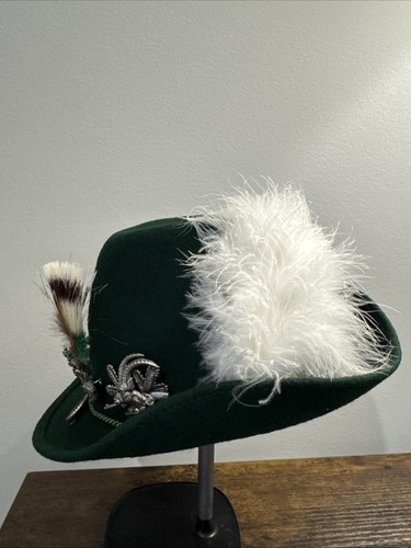 VTG Bavarian Green Wool Hat Oktoberfest Alpine Austrian German Travel Pins Cap - Picture 3 of 14