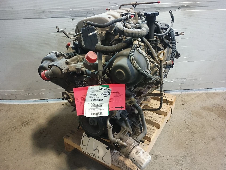4.7L Engine 208,424mi 5th Digit VIN T 2UZFE from 2004 Toyota Tundra 9298796 - Image 3 of 4
