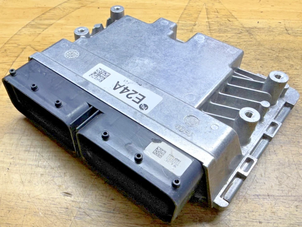 2024 Hyundai Kona 2.0L ECM Engine Computer Control Module PCM AWD 39130-2J264 - Image 3 of 4