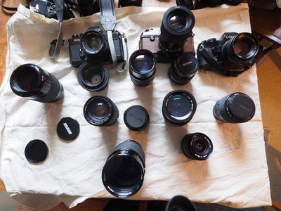 Contax Yashica Ausrüstung 3 Gehäuse - 13 Objektive aus Galerie-Bestand