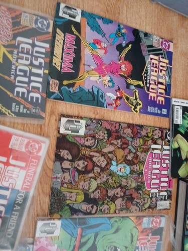 DC Comics - Copper Age Bundle, 10 Justice League America Dc Marvel Books Dc - Picture 5 of 6