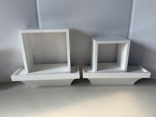 White Floating Wall Shelves, 2 Square Cubes & 2 Wall Mount - 第 1/11 張圖片