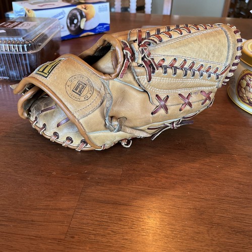 Regent Baseball Glove 5416 Phil Rizzuto Autograph Model Yankees 11" RHT