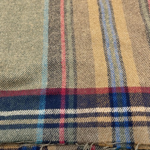Alfombra de pata de gallo 7 yardas de sastre 100 % lana a cuadros azul rojo verde marrón enganche - Imagen 4 de 10