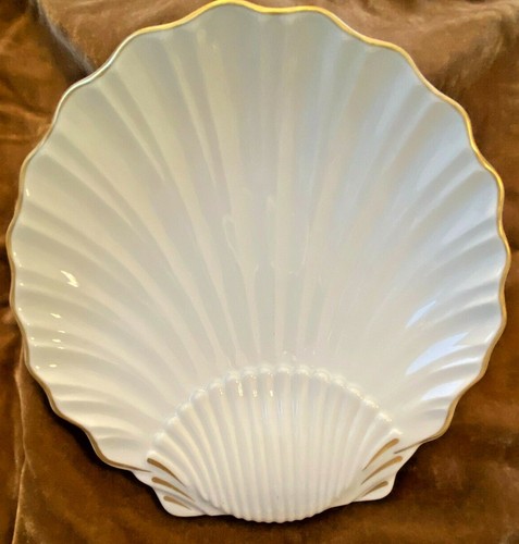 Royal Worcester "White & Gold" Sea Shell 9" Dish ~ Gold Trim ~ Mint w/ Tag  - Picture 1 of 5