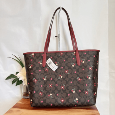 Coach City Tote In Signature Canvas With Heart Petal Print | eBay