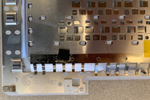 MacBook A1181 13.3" PalmRest/TouchPad/Keyboard 922-8125 605-1287 - Picture 5 of 8