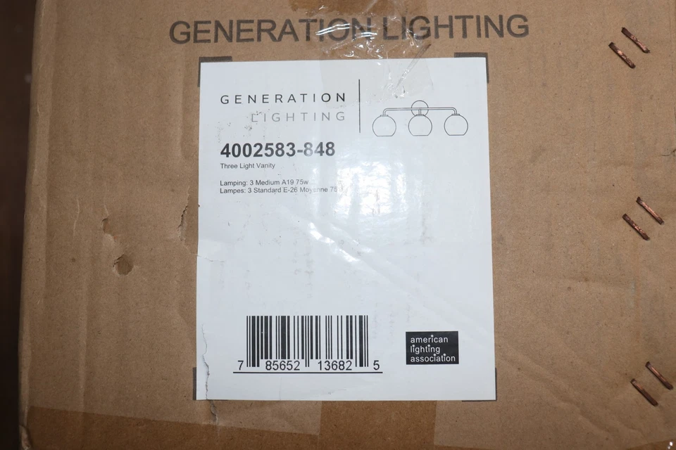 Tocador de baño Generation Lighting 3 luces 7,75" de alto x 26,5" de ancho 4002583-848 Foto 3 de 4