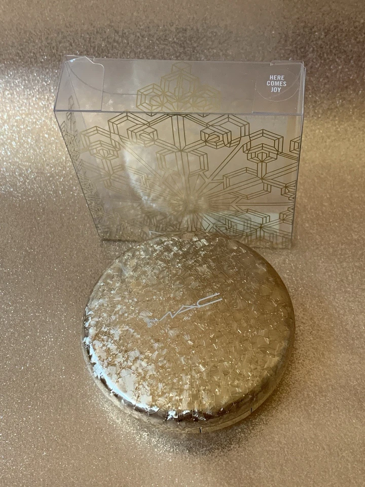 Mac Opalescent Face Powder Here Comes Joy NEU Highlighter - Bild 3 von 4