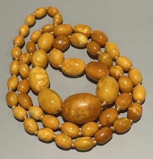 Antike Butterscotch Baltischer Bernstein Halskette 59 Gramm 32" abgestufte Perlen Natur