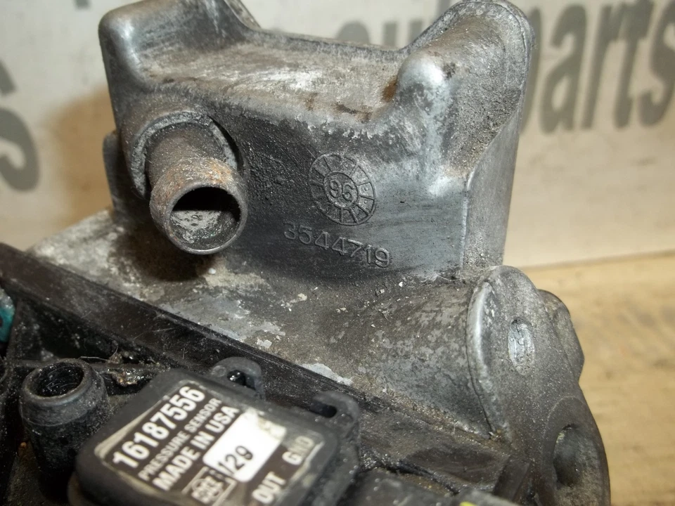 Оригинальный верхний впускной коллектор пленум 3542600 для Cadillac Deville Eldorado Seville 96–99 годов выпуска - Изображение 2 из 4