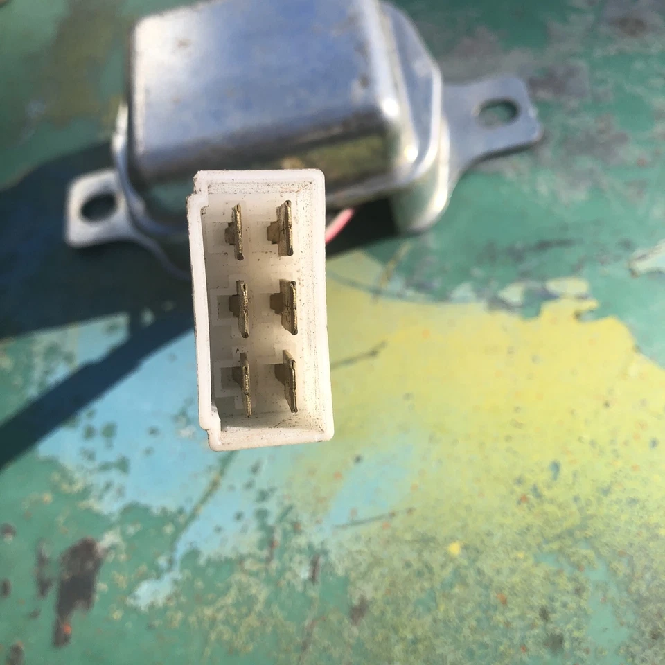 REGULADOR DE VOLTAJE DATSUN 620 (mercado de accesorios) Foto 2 de 4