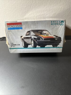 Monogram '78 CAMARO Z-28 3 in 1 #2717 1/24 Scale Model Kit
