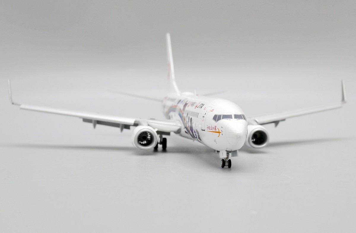 JTA B737-800 Reg: JA11RK EW Wings Scale 1:200 Diecast model