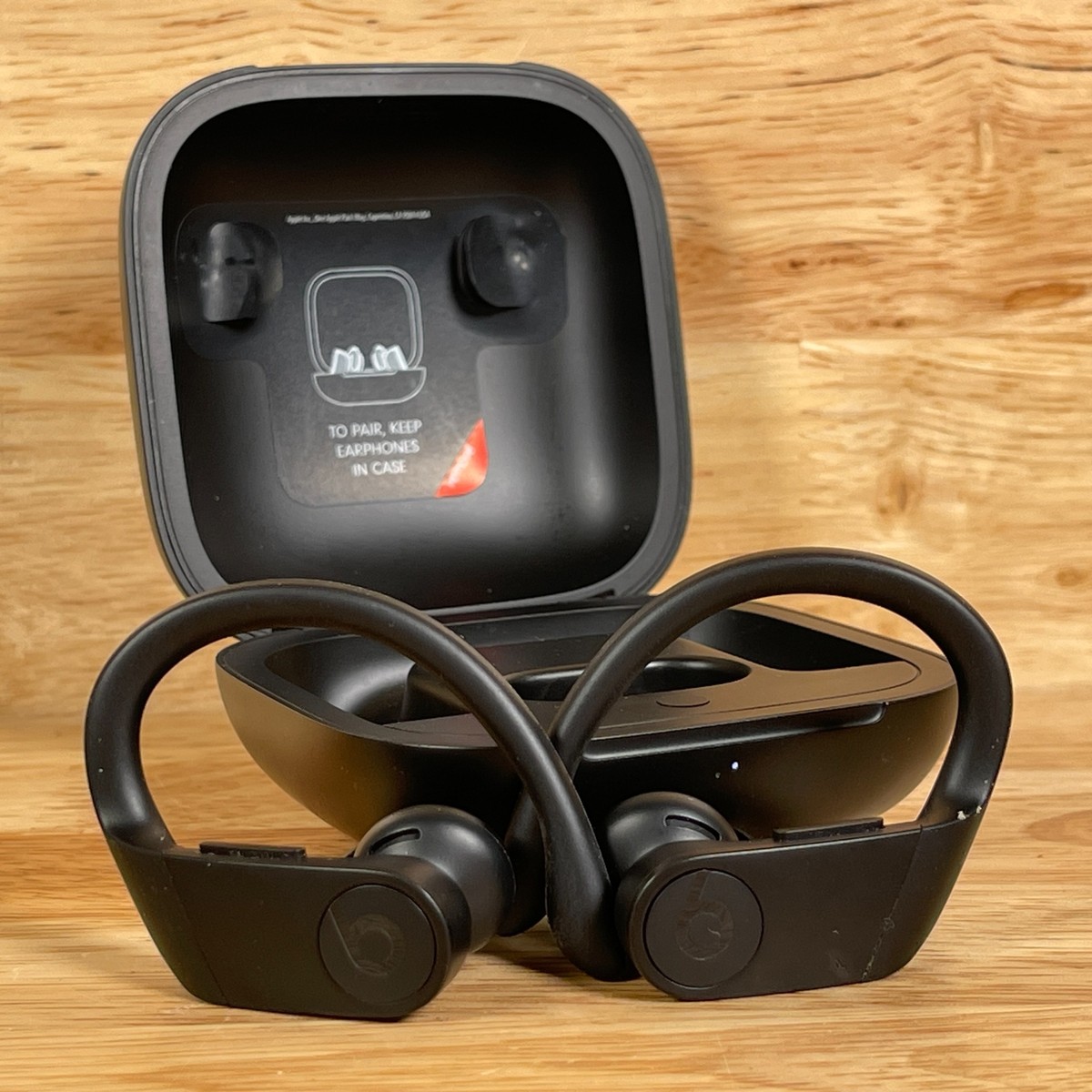 Beats Powerbeats Pro A2047 Black Bluetooth In-Ear Earbuds Beats Powerbeats Pro A2047 Black Bluetooth In-Ear Earbuds