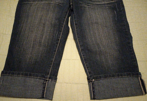 Women's/Junior Size 13 Mudd Blue Denim Cuffed Capri Jeans Pants - Picture 2 of 8