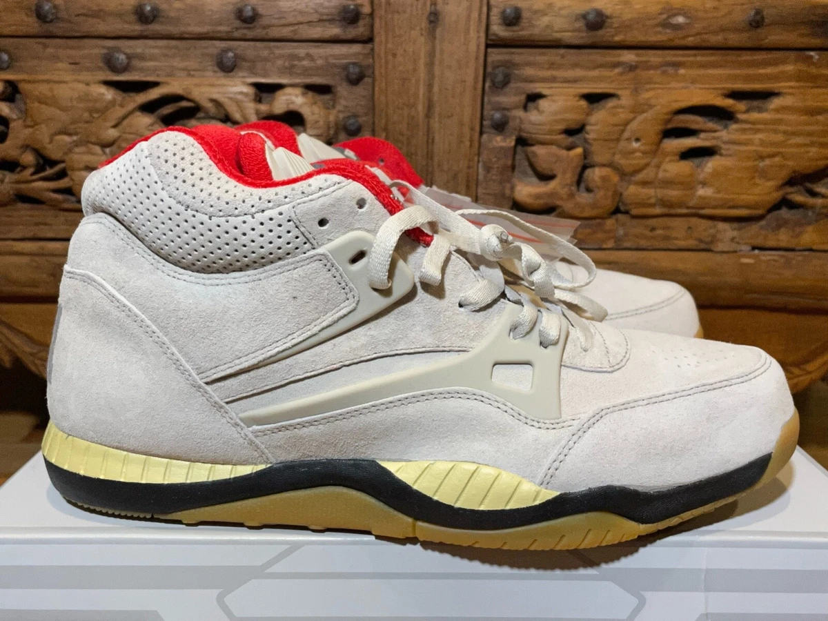 Reebok pumps 2025 homme brun