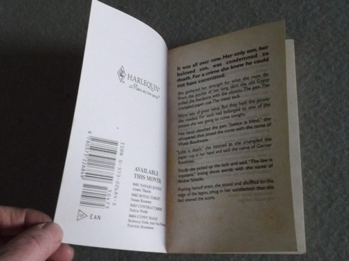 GYPSY MAGIC 3 IN ONE Rebecca York Harlequin Intrigue 2002 ROMANCE SUSPENSE - Picture 5 of 7