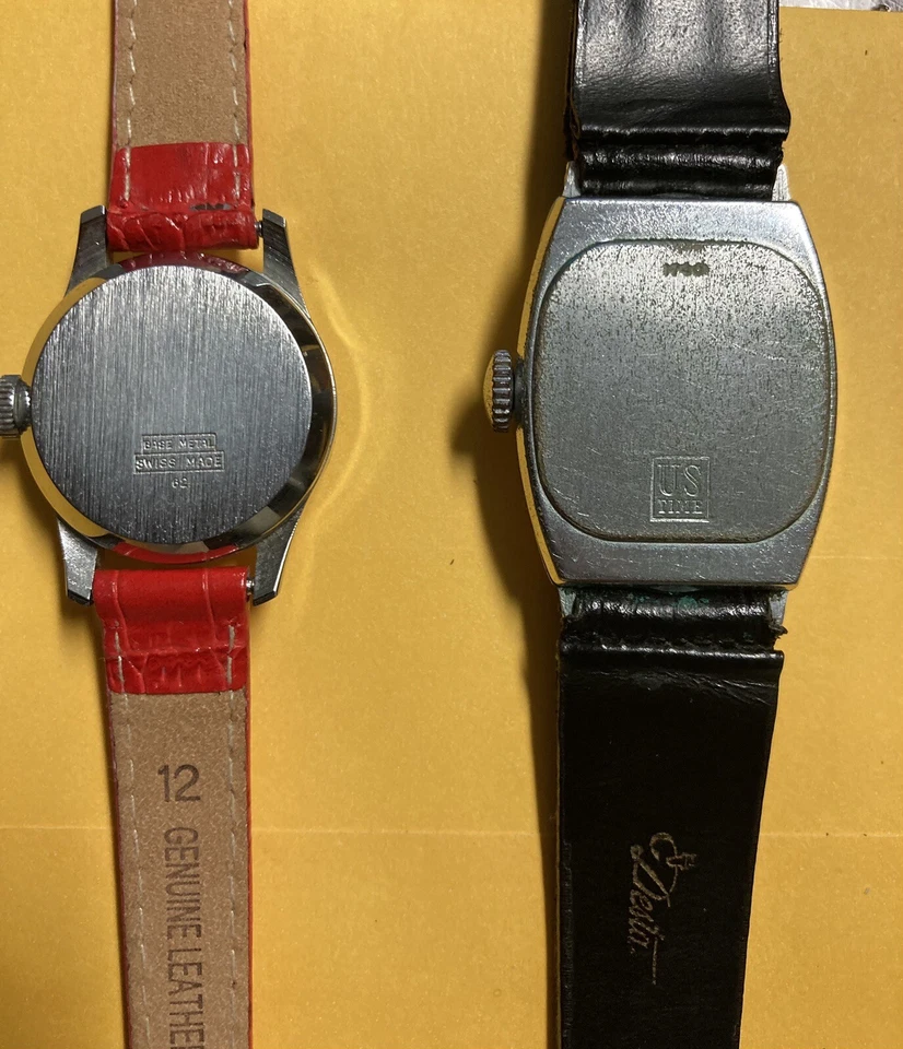 Relojes Mickey Mouse antiguos y vintage para él, años 40’s y ella, años 70’s Foto 2 de 2