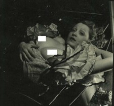 NU FEMININ vers 1935 petite photo 4,6 x 4,7 cm