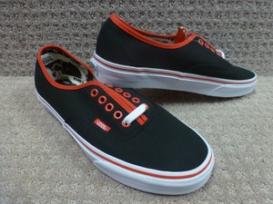 vans black racing red