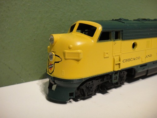 Athearn - HO Scale Locomotive - #3231 F7A Super Power C & NW - Diesel 4072 A - Picture 2 of 23