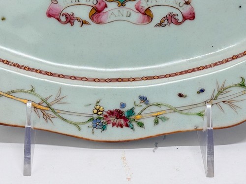 Chinese Export Macgregor of MarcGregor Armorial Porcelain Platter C. 1760 - Picture 4 of 9
