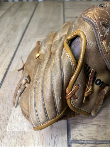 Guanto vintage Wilson A2240 George Brett lancio destro usato in buone condizioni - Foto 5 di 7