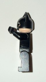 LEGO Catwoman Minifigure Black Suit with Dark Purple Trim Red Lips bat003