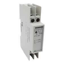 Siemens 5TT3 400 5TT3400 50-60Hz Undervoltage Relay Voltage Relay -used-