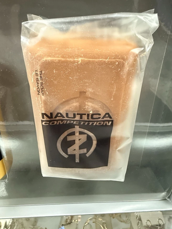 Colonia Nautica Competition 2,5 oz/75 ml y jabón. JUEGO vintage descontinuado (AMARILLO) Foto 4 de 4