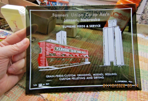 VINTAGE 40S SMOKED BLACK GLASS ADV FARMERS UNION COOP JANSEN, NE TRAY !!