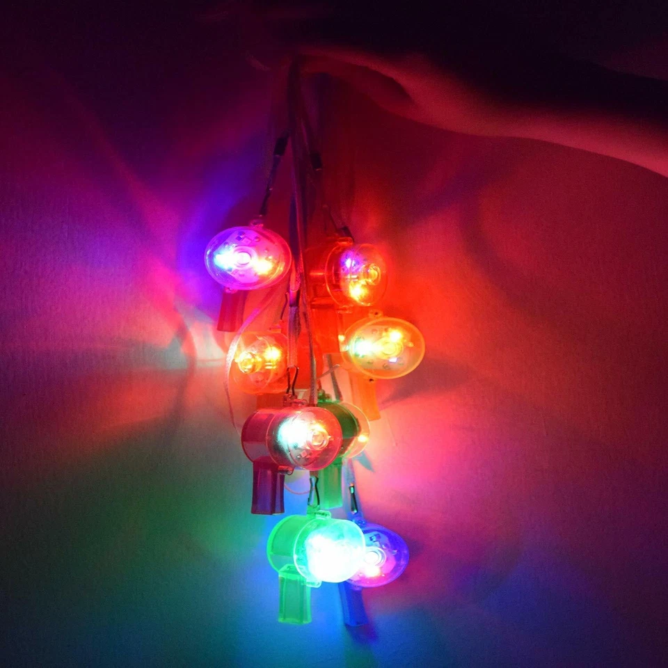 Collar Silbato Resplandor Suministros de Fiesta Luz LED Silbato Resplandor en la Oscuridad Fiesta Foto 3 de 4
