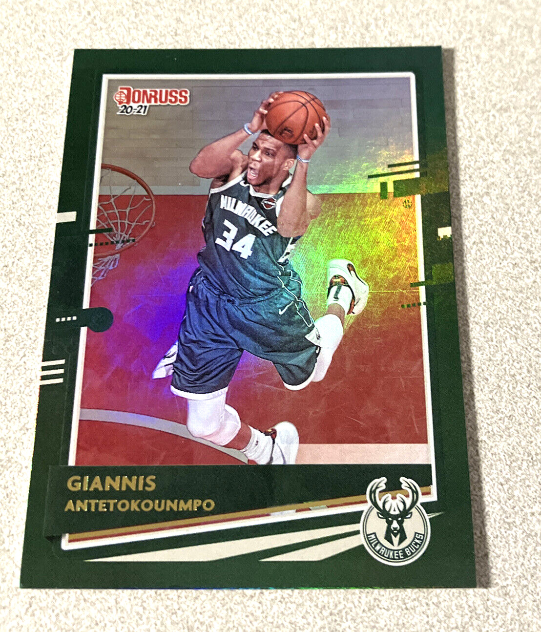 2020-21 Panini Donruss Green Flood #104 Giannis Antetokounmpo Bucks