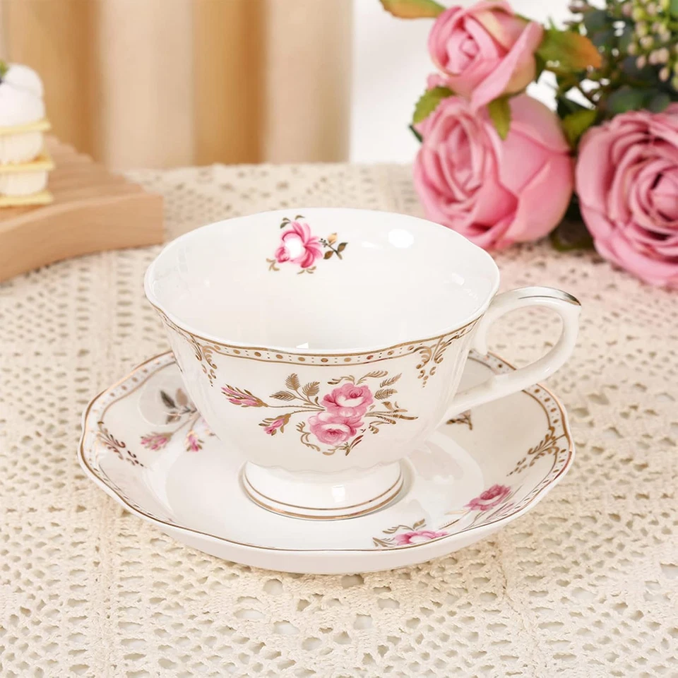 Juego de tazas y platillos de té de porcelana floral de 7,4 oz, taza de café rosa claro con T dorada Foto 2 de 4