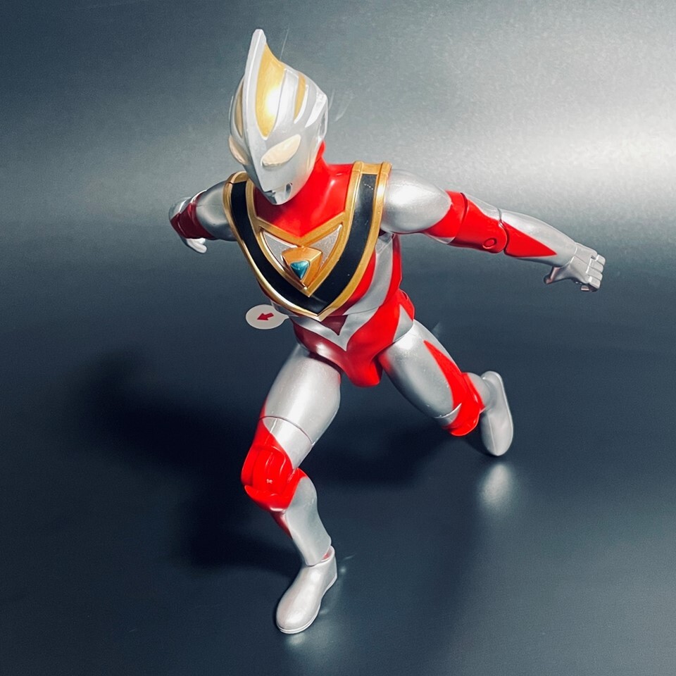 Ultraman Gaia V2 & Ultraman Agul V2. Sound Action Figure