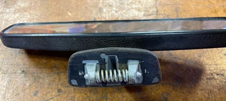 ESPEJO RETROVISOR DELANTERO MERCEDES BENZ OEM W123 240D 300D 300TD 280E 300CD 77-85 Foto 4 de 4