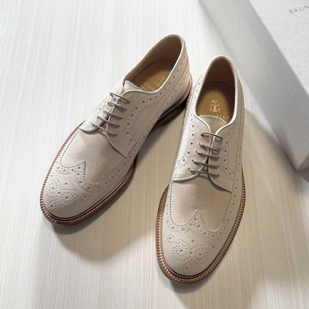 美品 BRUNELLO CUCINELLI スウェード プレーントゥ 41 美品 BRUNELLO CUCINELLI スウェード プレーントゥ 41 - メルカリ