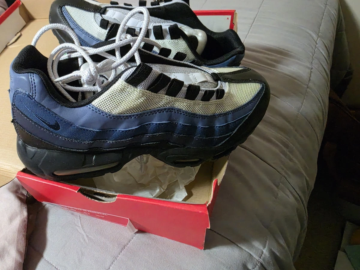Preços baixos em Nike Air Max 95 Essential Obsidian | eBay Preços baixos em Nike Air Max 95 Essential Obsidian | eBay