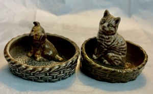 Vintage Wade Dog & Cat Puppy in Basket Figurine Trinket Bowl Porcelain England