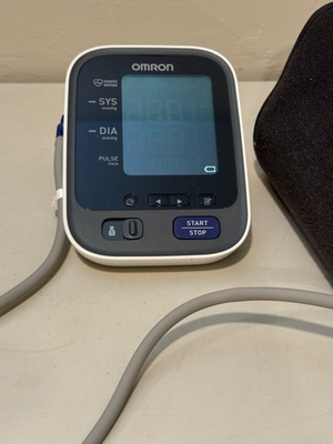 #ad OMRON 10 Series BP785N Upper Arm Blood Pressure Monitor WORKS $24.99