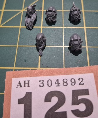 Warhammer 40k Space Marine Space Wolves Wolf Guard Terminator Heads