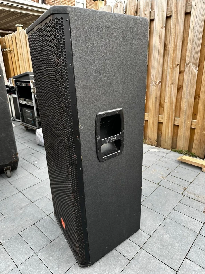 Altavoces profesionales JBL MRX525 MRX500 4 pies (USADOS) (SOLO RECOGIDA) Foto 2 de 3