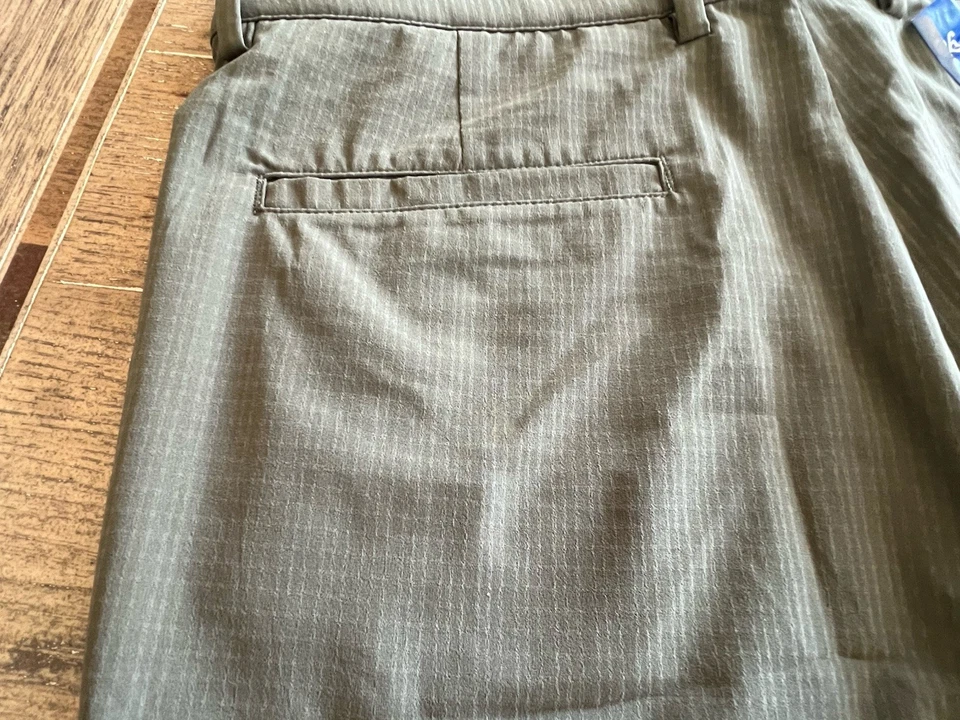 Pantalones cortos de golf Greg Norman Foto 4 de 4