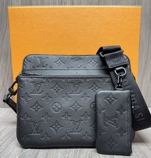 LOUIS VUITTON Trio Messenger M26713 Black Mon...